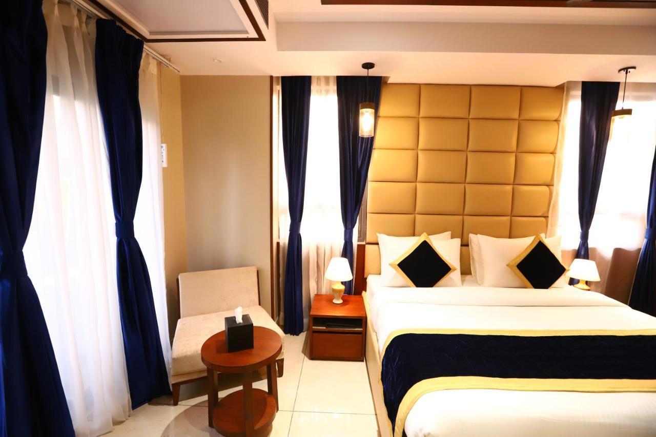 Sanca International Hotel In Patel Nagar Delhi New Delhi Exterior photo